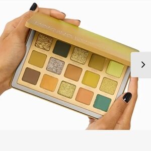 Natasha Denona Yucca Eyeshadow Palette